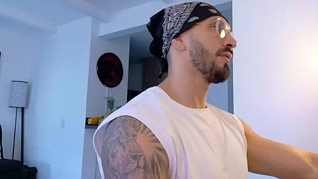 tony muscle online show from October 2025 09:42:02 PM