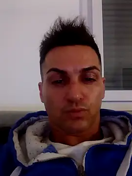 Snapshot of belmorettto chatting on October 2025 08:06:02 PM belmorettto online show from October 2025 08:06:02 PM