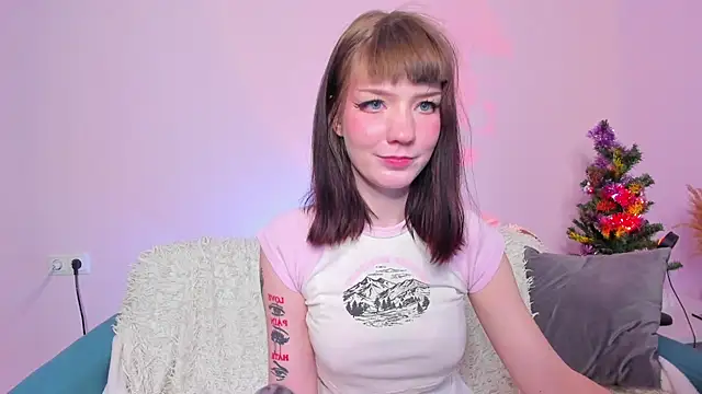 Snapshot of Linablueeyed chatting on December 2024 02:27:01 PM Linablueeyed online show from December 2024 02:27:01 PM