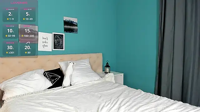 Linablueeyed online show from October 2025 09:17:01 AM