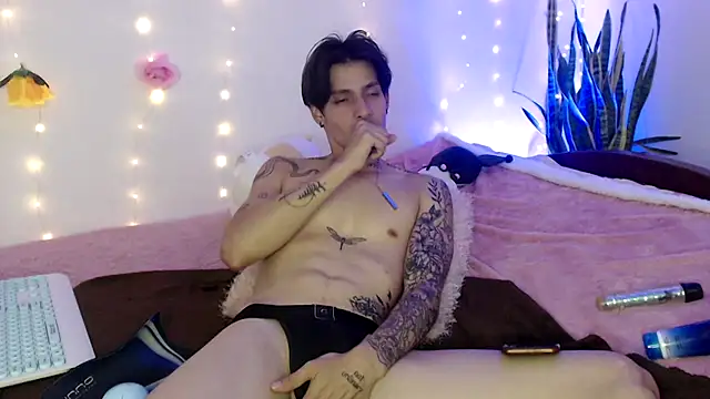 Apolo Hidalgo01 online show from December 2024 06:49:02 PM