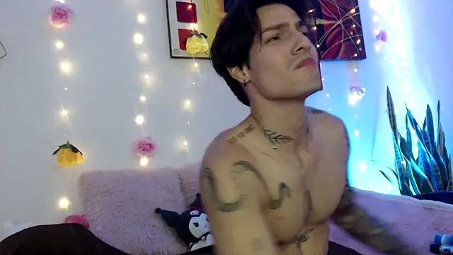 Apolo Hidalgo01 online show from December 2024 03:43:01 PM