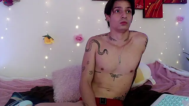 Apolo Hidalgo01 online show from December 2024 07:01:02 PM