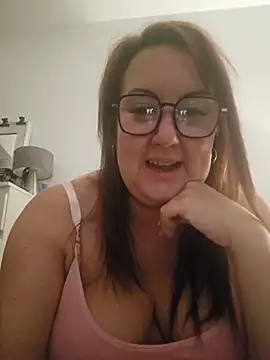 Snapshot of Bekahblows chatting on November 2025 05:51:02 AM Bekahblows online show from November 2025 05:51:02 AM