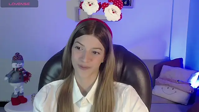 Nora Vennucci online show from December 2024 08:14:02 PM