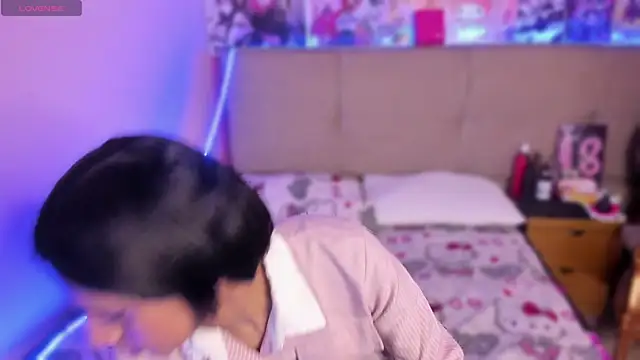 Snapshot of Eimyflorian chatting on October 2025 12:02:02 PM Eimyflorian online show from October 2025 12:02:02 PM