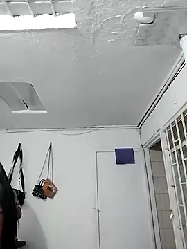 Snapshot of Pussycat_9999 chatting on December 2024 07:43:02 PM Pussycat 9999 online show from December 2024 07:43:02 PM