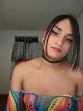 Snapshot of Pussycat_9999 chatting on January 2025 04:37:02 PM Pussycat 9999 online show from January 2025 04:37:02 PM