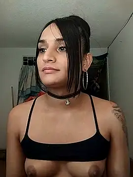 Snapshot of Pussycat_9999 chatting on January 2025 06:36:02 PM Pussycat 9999 online show from January 2025 06:36:02 PM