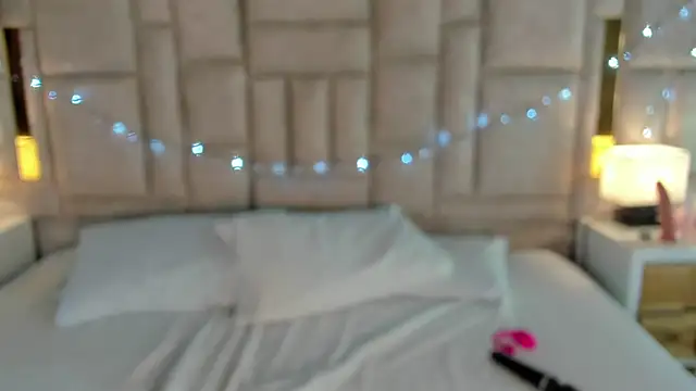 kitty emma1 online show from January 2025 04:21:01 AM