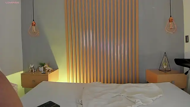 Snapshot of mary_suarez chatting on February 2025 03:43:02 AM mary suarez online show from February 2025 03:43:02 AM