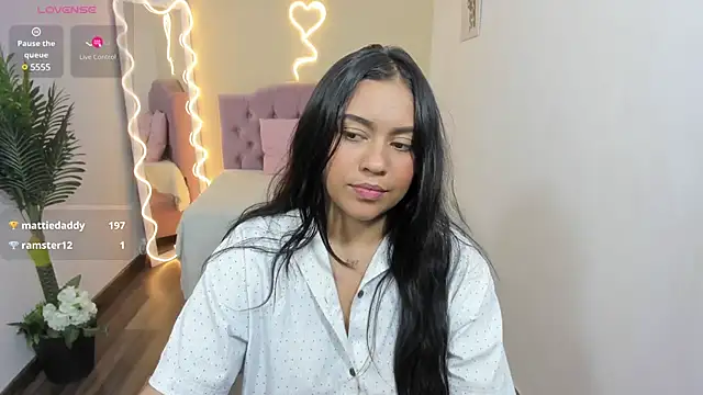 Snapshot of kendra_tay chatting on January 2025 06:45:01 AM kendra tay online show from January 2025 06:45:01 AM
