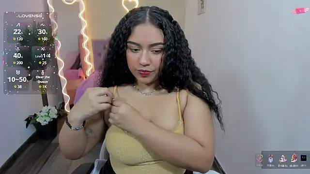 Snapshot of kendra_tay chatting on February 2025 03:59:01 AM kendra tay online show from February 2025 03:59:01 AM