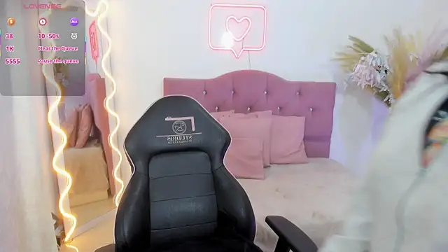 Snapshot of kendra_tay chatting on November 2025 03:09:02 AM kendra tay online show from November 2025 03:09:02 AM