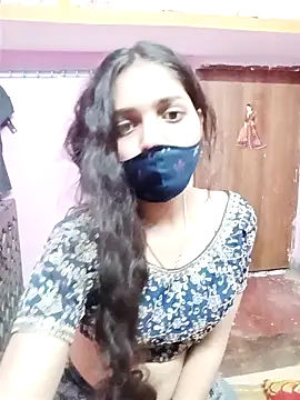 Snapshot of Cute-Simmi chatting on December 2024 03:33:02 PM Cute-Simmi online show from December 2024 03:33:02 PM