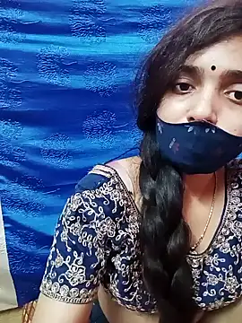 Snapshot of Cute-Simmi chatting on January 2025 09:29:02 PM Cute-Simmi online show from January 2025 09:29:02 PM