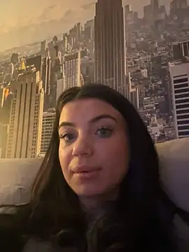 EsmeeLuv online show from December 2024 02:43:02 AM