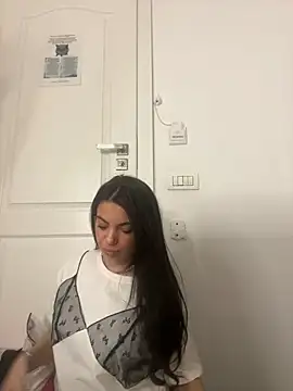 EsmeeLuv online show from January 2025 05:48:01 AM