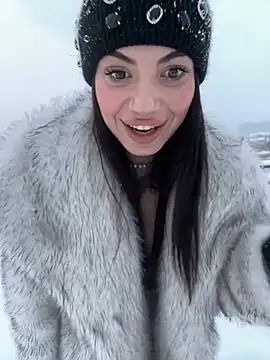 EsmeeLuv online show from February 2025 05:38:01 AM