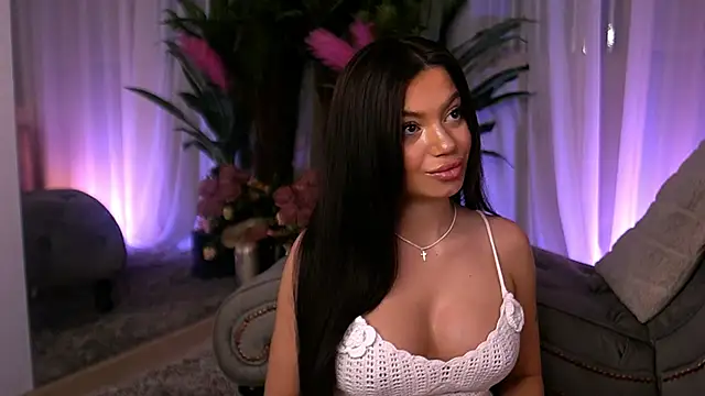 EsmeeLuv online show from March 2025 09:04:01 PM