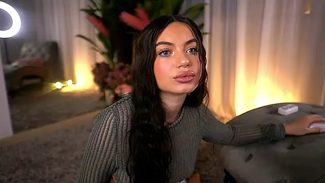 EsmeeLuv online show from March 2025 10:03:02 AM