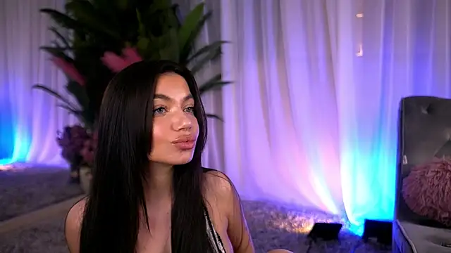 EsmeeLuv online show from March 2025 01:07:02 PM