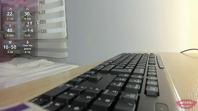 Snapshot of lou_rosse_ chatting on September 2025 08:46:01 PM lou rosse online show from September 2025 08:46:01 PM