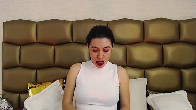 JaneLondon online show from December 2024 09:41:01 PM