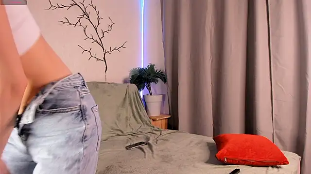 AftonCullen online show from December 2024 11:23:02 AM