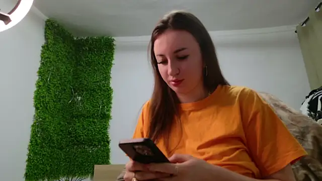 Lorennameliyy online show from February 2025 07:52:01 PM