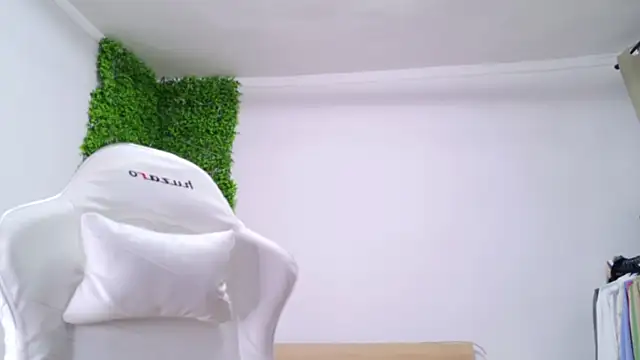 Lorennameliyy online show from February 2025 02:19:02 AM