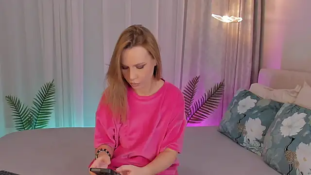    Cindy    online show from January 2025 03:50:01 PM