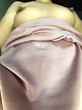 Snapshot of Hue87 chatting on November 2025 02:11:01 PM Hue87 online show from November 2025 02:11:01 PM