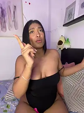 Isabella fasilier online show from February 2025 11:46:02 PM