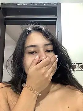 GabyButtler1 online show from February 2025 05:09:01 PM