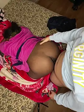 Snapshot of gamingcouple420 chatting on December 2025 09:08:02 PM gamingcouple420 online show from December 2025 09:08:02 PM