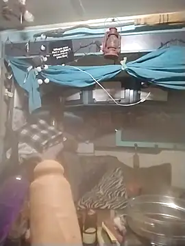 Snapshot of Fantasymaid80 chatting on January 2025 04:47:01 AM Fantasymaid80 online show from January 2025 04:47:01 AM