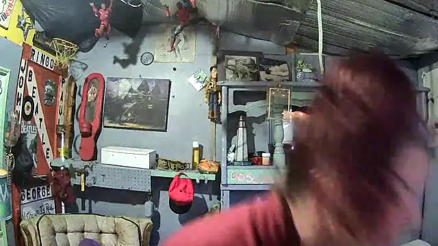 Snapshot of Fantasymaid80 chatting on October 2025 09:06:01 PM Fantasymaid80 online show from October 2025 09:06:01 PM