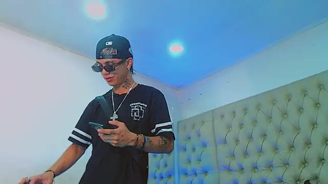 HannibalLester online show from January 2025 06:02:01 PM