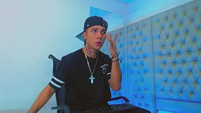 HannibalLester online show from January 2025 01:54:01 AM