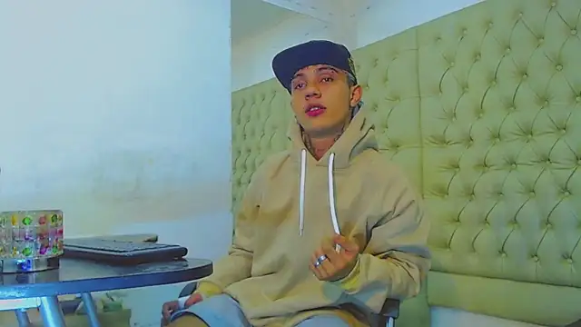 HannibalLester online show from January 2025 09:55:01 AM