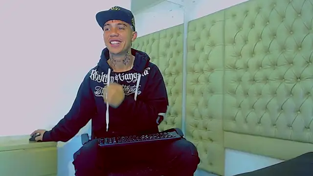 HannibalLester online show from February 2025 12:29:01 AM