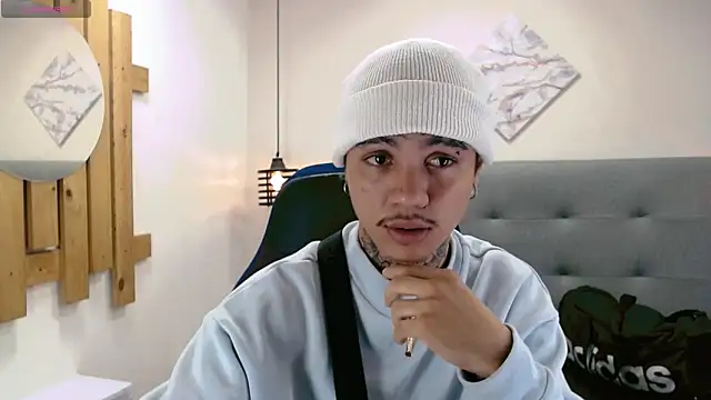 HannibalLester online show from March 2025 03:19:01 AM