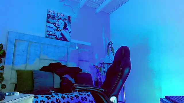 HannibalLester online show from September 2025 04:25:02 AM