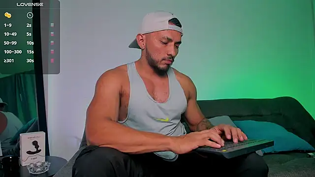 maximusclark1 online show from February 2025 11:11:02 PM