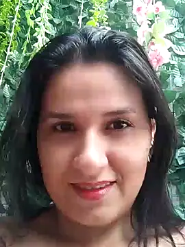 Snapshot of elena_jonees chatting on September 2025 08:14:01 PM elena jonees online show from September 2025 08:14:01 PM