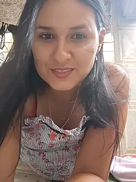 Snapshot of elena_jonees chatting on October 2025 08:42:02 PM elena jonees online show from October 2025 08:42:02 PM