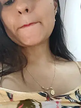 Snapshot of elena_jonees chatting on October 2025 07:47:01 PM elena jonees online show from October 2025 07:47:01 PM