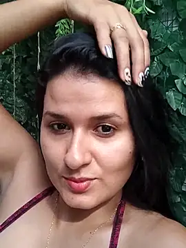 Snapshot of elena_jonees chatting on October 2025 07:35:02 PM elena jonees online show from October 2025 07:35:02 PM