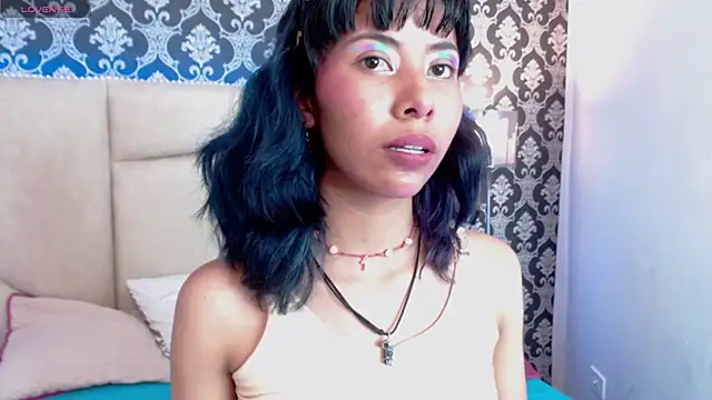 Akane Uwu online show from January 2025 12:24:01 PM